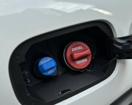 Мерседес ГЛЦ-Класс 2017 в Киеве на Automoto.ua Белый Мерседес ГЛЦ-Класс, объемом двигателя 2.14 л и пробегом 98 тыс. км за 39500 $, фото 29 на Automoto.ua