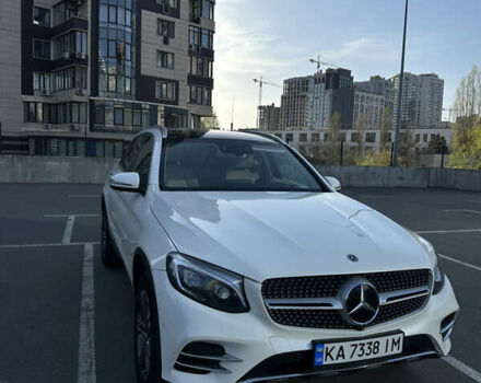 Белый Мерседес ГЛЦ-Класс, объемом двигателя 1.99 л и пробегом 157 тыс. км за 28200 $, фото 2 на Automoto.ua