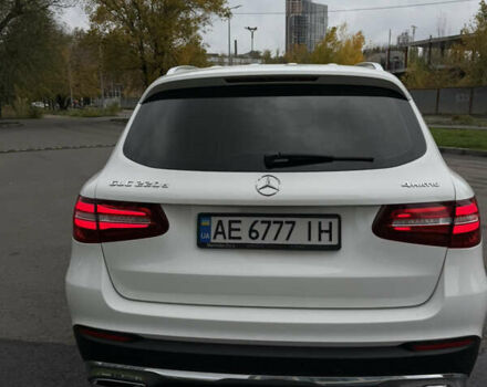 Белый Мерседес ГЛЦ-Класс, объемом двигателя 2.14 л и пробегом 55 тыс. км за 35700 $, фото 3 на Automoto.ua