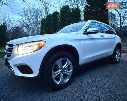Белый Мерседес ГЛЦ-Класс, объемом двигателя 1.99 л и пробегом 40 тыс. км за 27000 $, фото 2 на Automoto.ua
