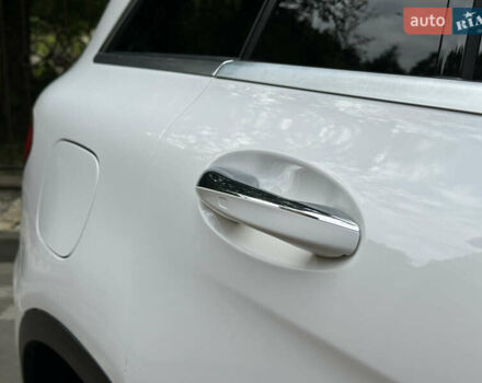 Білий Мерседес ГЛЦ-Клас, об'ємом двигуна 2 л та пробігом 182 тис. км за 22800 $, фото 38 на Automoto.ua