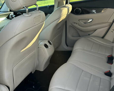 Белый Мерседес ГЛЦ-Класс, объемом двигателя 1.99 л и пробегом 158 тыс. км за 25000 $, фото 7 на Automoto.ua