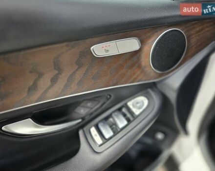 Белый Мерседес ГЛЦ-Класс, объемом двигателя 2.14 л и пробегом 47 тыс. км за 33500 $, фото 7 на Automoto.ua