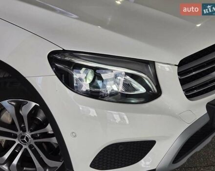 Белый Мерседес ГЛЦ-Класс, объемом двигателя 2.14 л и пробегом 47 тыс. км за 33500 $, фото 3 на Automoto.ua