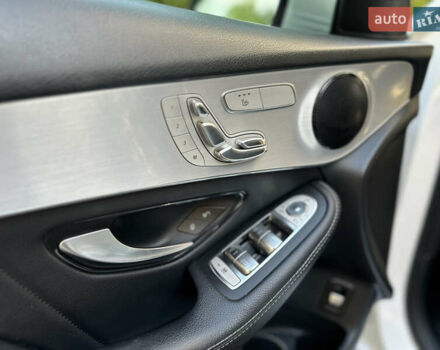 Білий Мерседес ГЛЦ-Клас, об'ємом двигуна 2 л та пробігом 182 тис. км за 22800 $, фото 88 на Automoto.ua