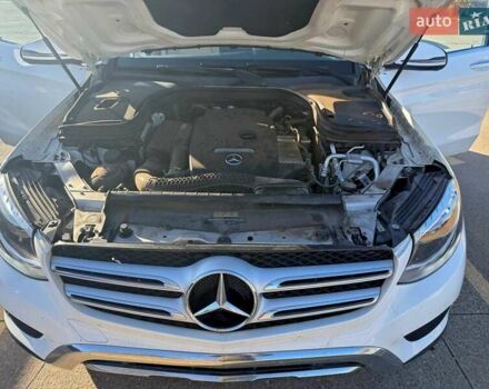 Белый Мерседес ГЛЦ-Класс, объемом двигателя 2 л и пробегом 190 тыс. км за 8300 $, фото 6 на Automoto.ua