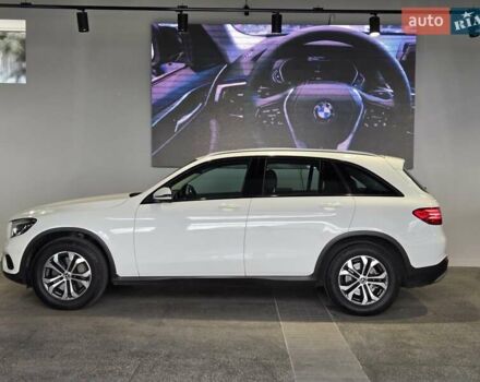 Белый Мерседес ГЛЦ-Класс, объемом двигателя 2.14 л и пробегом 47 тыс. км за 33500 $, фото 1 на Automoto.ua