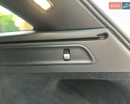 Білий Мерседес ГЛЦ-Клас, об'ємом двигуна 2 л та пробігом 182 тис. км за 22800 $, фото 129 на Automoto.ua