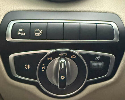 Белый Мерседес ГЛЦ-Класс, объемом двигателя 2.14 л и пробегом 55 тыс. км за 35700 $, фото 13 на Automoto.ua