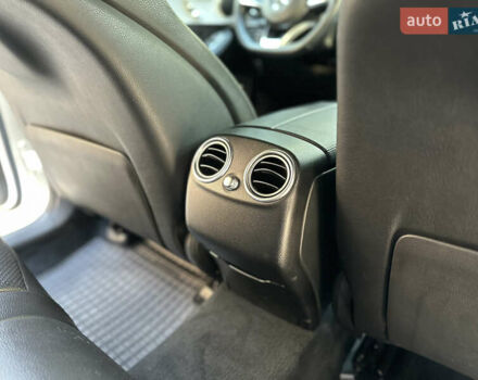 Білий Мерседес ГЛЦ-Клас, об'ємом двигуна 2 л та пробігом 182 тис. км за 22800 $, фото 115 на Automoto.ua