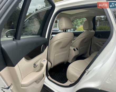 Білий Мерседес ГЛЦ-Клас, об'ємом двигуна 1.99 л та пробігом 67 тис. км за 29999 $, фото 26 на Automoto.ua