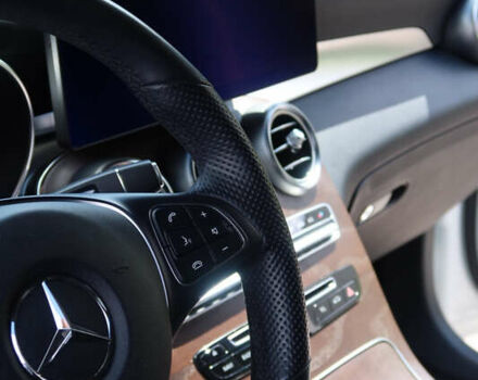 Белый Мерседес ГЛЦ-Класс, объемом двигателя 1.99 л и пробегом 79 тыс. км за 32500 $, фото 43 на Automoto.ua