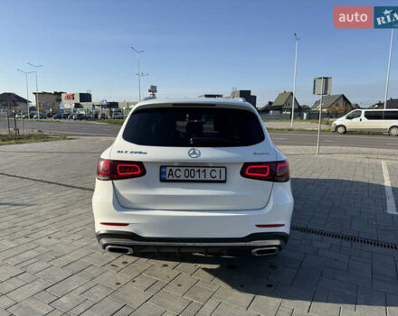 Белый Мерседес ГЛЦ-Класс, объемом двигателя 1.95 л и пробегом 280 тыс. км за 30500 $, фото 4 на Automoto.ua