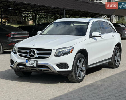 Белый Мерседес ГЛЦ-Класс, объемом двигателя 1.99 л и пробегом 115 тыс. км за 32800 $, фото 1 на Automoto.ua