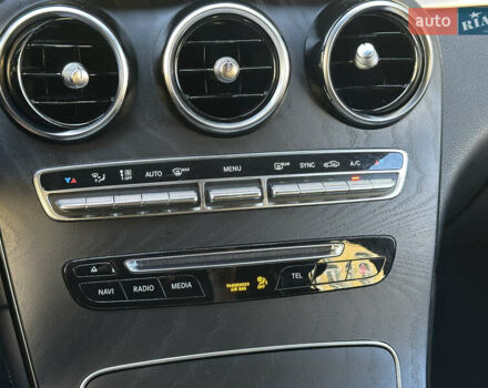 Белый Мерседес ГЛЦ-Класс, объемом двигателя 1.99 л и пробегом 81 тыс. км за 29000 $, фото 45 на Automoto.ua