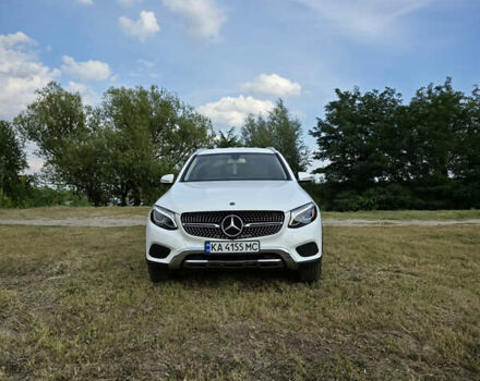 Мерседес ГЛЦ-Класс 2019 в Киеве на Automoto.ua Белый Мерседес ГЛЦ-Класс, объемом двигателя 2 л и пробегом 66 тыс. км за 29700 $, фото 1 на Automoto.ua