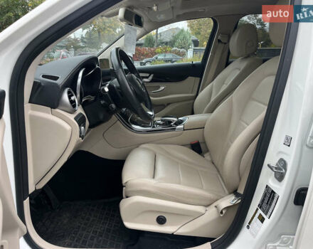 Білий Мерседес ГЛЦ-Клас, об'ємом двигуна 1.99 л та пробігом 67 тис. км за 29999 $, фото 15 на Automoto.ua