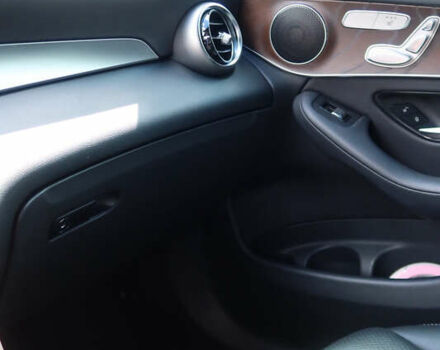 Белый Мерседес ГЛЦ-Класс, объемом двигателя 1.99 л и пробегом 79 тыс. км за 32500 $, фото 37 на Automoto.ua