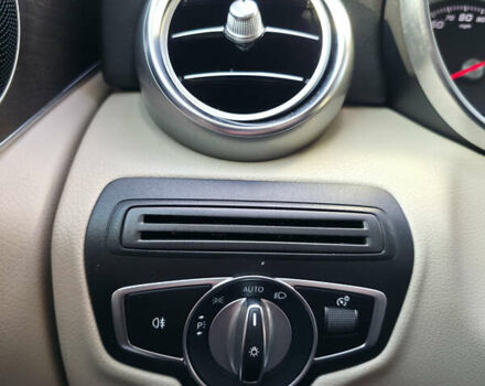 Мерседес ГЛЦ-Класс 2019 в Киеве на Automoto.ua Белый Мерседес ГЛЦ-Класс, объемом двигателя 2 л и пробегом 66 тыс. км за 29700 $, фото 21 на Automoto.ua