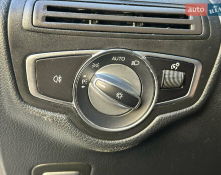 Белый Мерседес ГЛЦ-Класс, объемом двигателя 1.99 л и пробегом 81 тыс. км за 29000 $, фото 42 на Automoto.ua