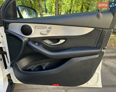 Белый Мерседес ГЛЦ-Класс, объемом двигателя 1.99 л и пробегом 81 тыс. км за 29000 $, фото 30 на Automoto.ua