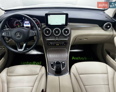Белый Мерседес ГЛЦ-Класс, объемом двигателя 2 л и пробегом 124 тыс. км за 35900 $, фото 11 на Automoto.ua