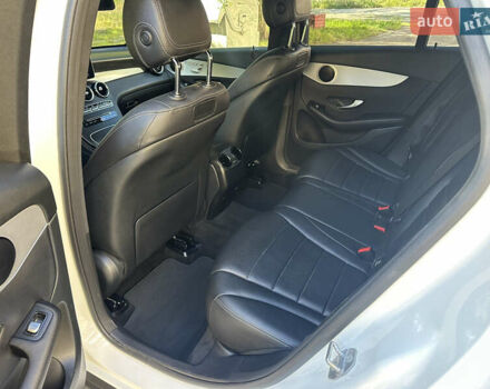 Белый Мерседес ГЛЦ-Класс, объемом двигателя 1.99 л и пробегом 81 тыс. км за 29000 $, фото 24 на Automoto.ua