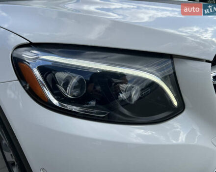 Белый Мерседес ГЛЦ-Класс, объемом двигателя 1.99 л и пробегом 115 тыс. км за 32800 $, фото 14 на Automoto.ua