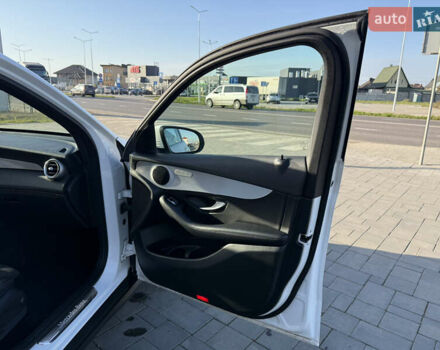 Белый Мерседес ГЛЦ-Класс, объемом двигателя 1.95 л и пробегом 280 тыс. км за 30500 $, фото 18 на Automoto.ua