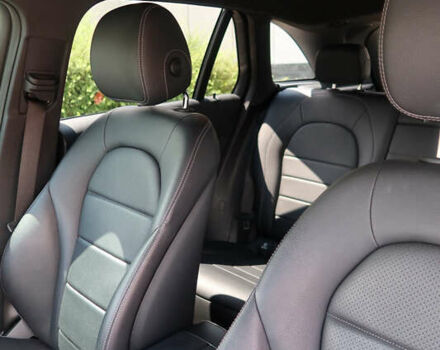 Белый Мерседес ГЛЦ-Класс, объемом двигателя 1.99 л и пробегом 79 тыс. км за 32500 $, фото 46 на Automoto.ua