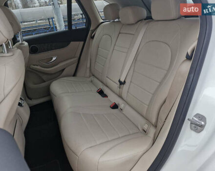 Белый Мерседес ГЛЦ-Класс, объемом двигателя 2 л и пробегом 70 тыс. км за 30900 $, фото 10 на Automoto.ua