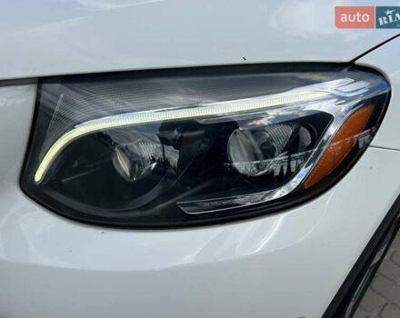 Белый Мерседес ГЛЦ-Класс, объемом двигателя 1.99 л и пробегом 115 тыс. км за 32800 $, фото 12 на Automoto.ua