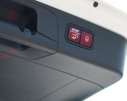 Белый Мерседес ГЛЦ-Класс, объемом двигателя 1.99 л и пробегом 79 тыс. км за 32500 $, фото 21 на Automoto.ua