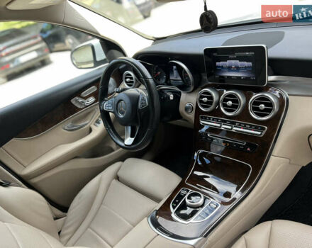 Белый Мерседес ГЛЦ-Класс, объемом двигателя 1.99 л и пробегом 115 тыс. км за 32800 $, фото 55 на Automoto.ua