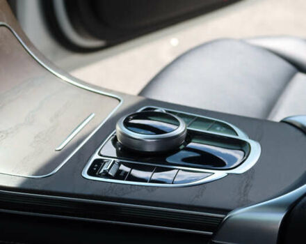 Белый Мерседес ГЛЦ-Класс, объемом двигателя 1.99 л и пробегом 79 тыс. км за 32500 $, фото 40 на Automoto.ua