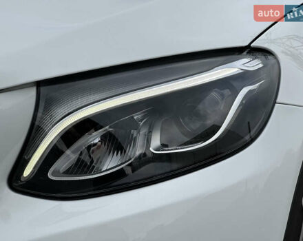 Белый Мерседес ГЛЦ-Класс, объемом двигателя 1.99 л и пробегом 81 тыс. км за 29000 $, фото 3 на Automoto.ua