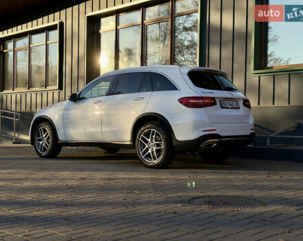 Белый Мерседес ГЛЦ-Класс, объемом двигателя 1.99 л и пробегом 42 тыс. км за 30200 $, фото 68 на Automoto.ua