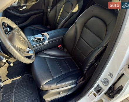 Белый Мерседес ГЛЦ-Класс, объемом двигателя 1.99 л и пробегом 42 тыс. км за 30200 $, фото 64 на Automoto.ua