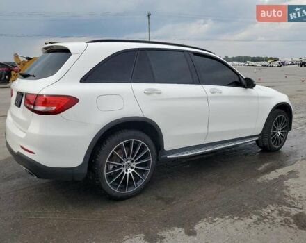 Белый Мерседес ГЛЦ-Класс, объемом двигателя 1.99 л и пробегом 56 тыс. км за 9200 $, фото 2 на Automoto.ua