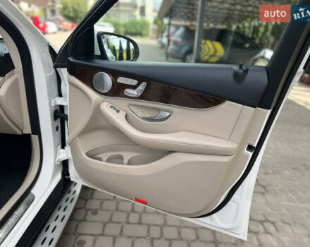 Белый Мерседес ГЛЦ-Класс, объемом двигателя 1.99 л и пробегом 115 тыс. км за 32800 $, фото 54 на Automoto.ua