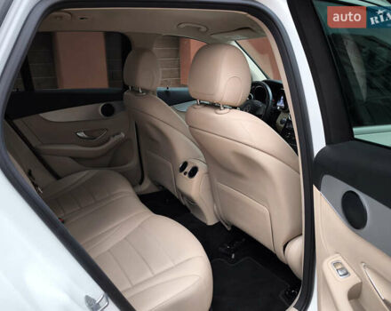 Белый Мерседес ГЛЦ-Класс, объемом двигателя 2 л и пробегом 135 тыс. км за 21600 $, фото 28 на Automoto.ua