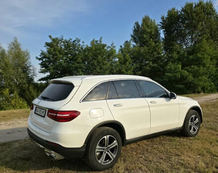Мерседес ГЛЦ-Класс 2019 в Киеве на Automoto.ua Белый Мерседес ГЛЦ-Класс, объемом двигателя 2 л и пробегом 66 тыс. км за 29700 $, фото 11 на Automoto.ua