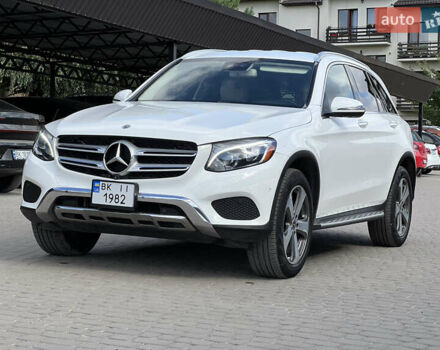 Белый Мерседес ГЛЦ-Класс, объемом двигателя 1.99 л и пробегом 115 тыс. км за 32800 $, фото 8 на Automoto.ua