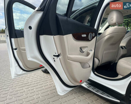 Белый Мерседес ГЛЦ-Класс, объемом двигателя 1.99 л и пробегом 115 тыс. км за 32800 $, фото 35 на Automoto.ua