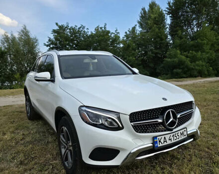 Мерседес ГЛЦ-Класс 2019 в Киеве на Automoto.ua Белый Мерседес ГЛЦ-Класс, объемом двигателя 2 л и пробегом 66 тыс. км за 29700 $, фото 3 на Automoto.ua