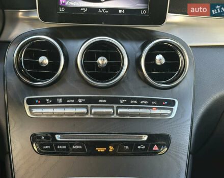 Белый Мерседес ГЛЦ-Класс, объемом двигателя 1.99 л и пробегом 81 тыс. км за 29000 $, фото 36 на Automoto.ua