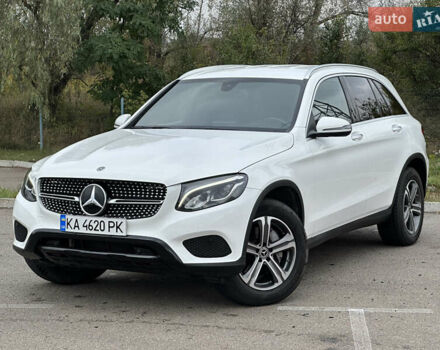 Белый Мерседес ГЛЦ-Класс, объемом двигателя 1.99 л и пробегом 81 тыс. км за 29000 $, фото 1 на Automoto.ua