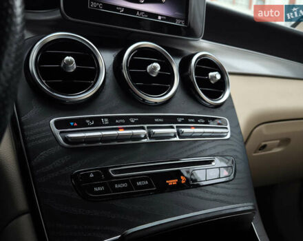 Белый Мерседес ГЛЦ-Класс, объемом двигателя 2 л и пробегом 135 тыс. км за 21600 $, фото 43 на Automoto.ua