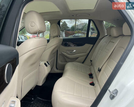 Білий Мерседес ГЛЦ-Клас, об'ємом двигуна 1.99 л та пробігом 67 тис. км за 29999 $, фото 28 на Automoto.ua