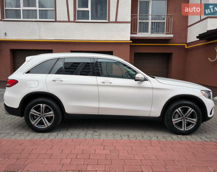 Белый Мерседес ГЛЦ-Класс, объемом двигателя 2 л и пробегом 135 тыс. км за 21600 $, фото 14 на Automoto.ua